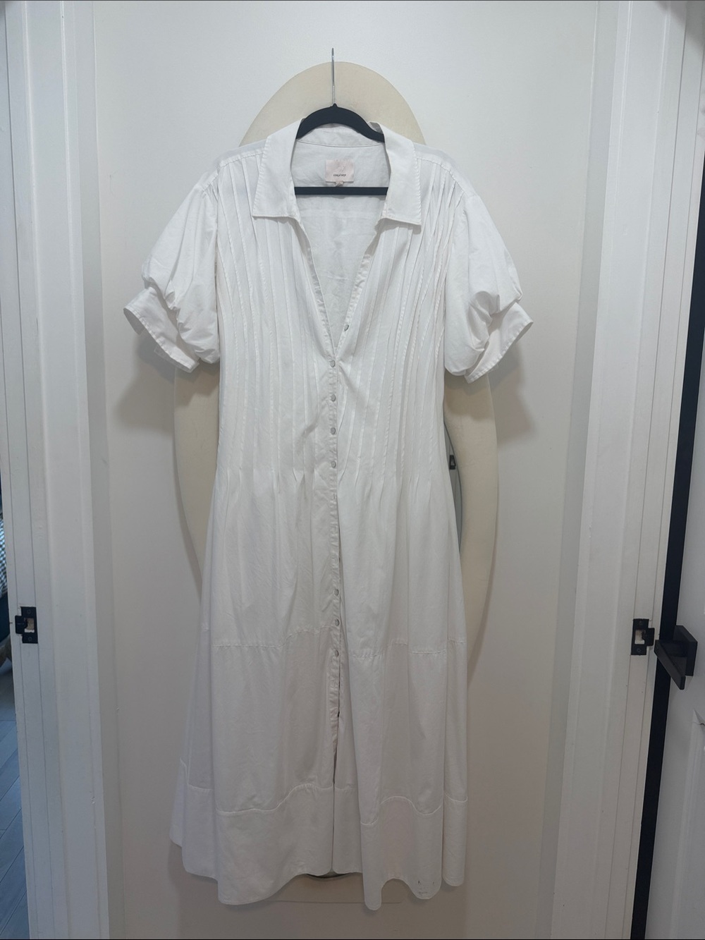cinq a sept White Midi Dress with Pintuck Front